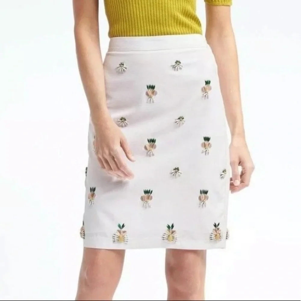 Banana Republic White Pineapple‎ Embellished Skirt - Picture 1 of 10